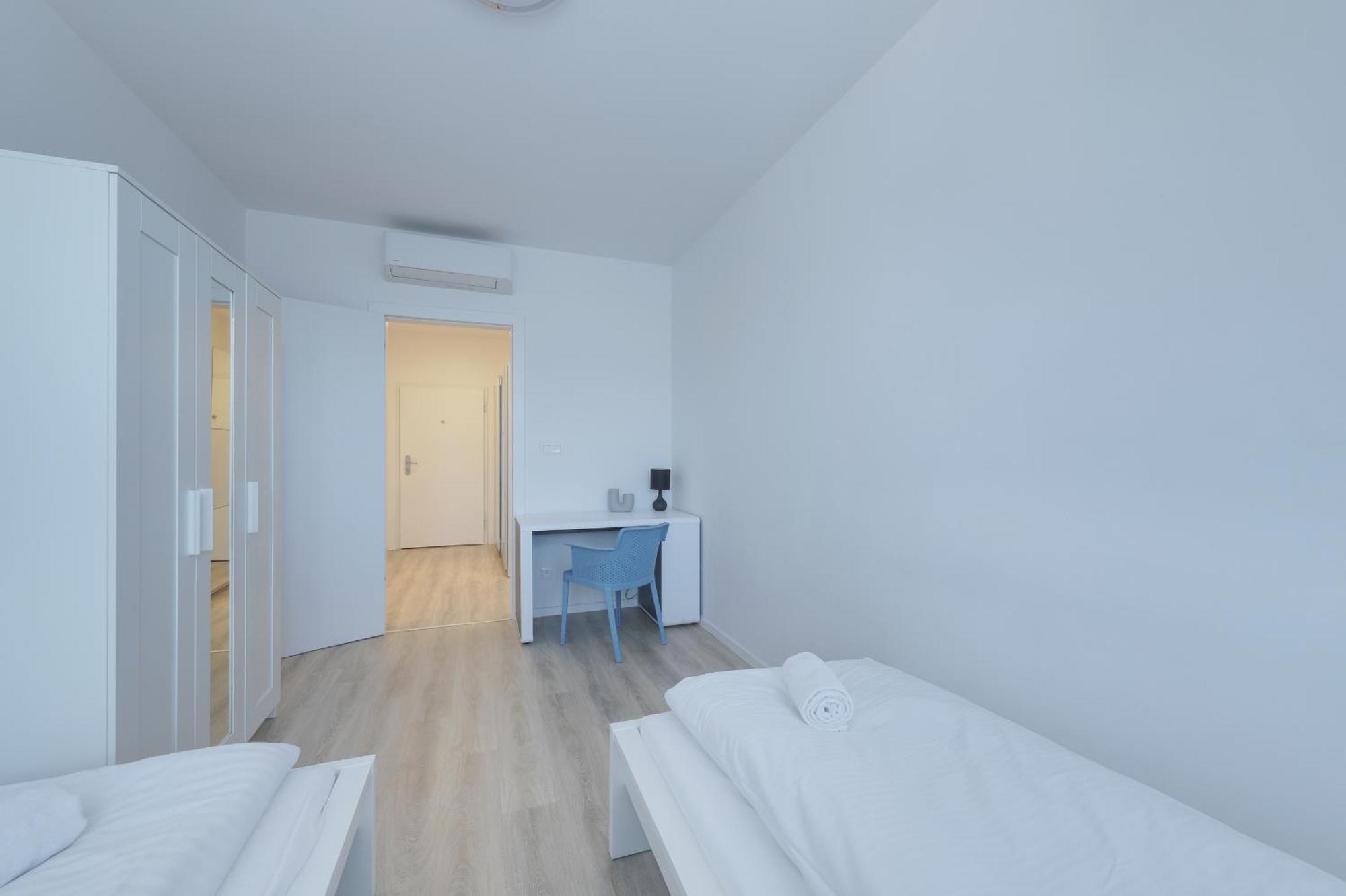 Bazova Apartment With Free Parking Братислава Екстер'єр фото