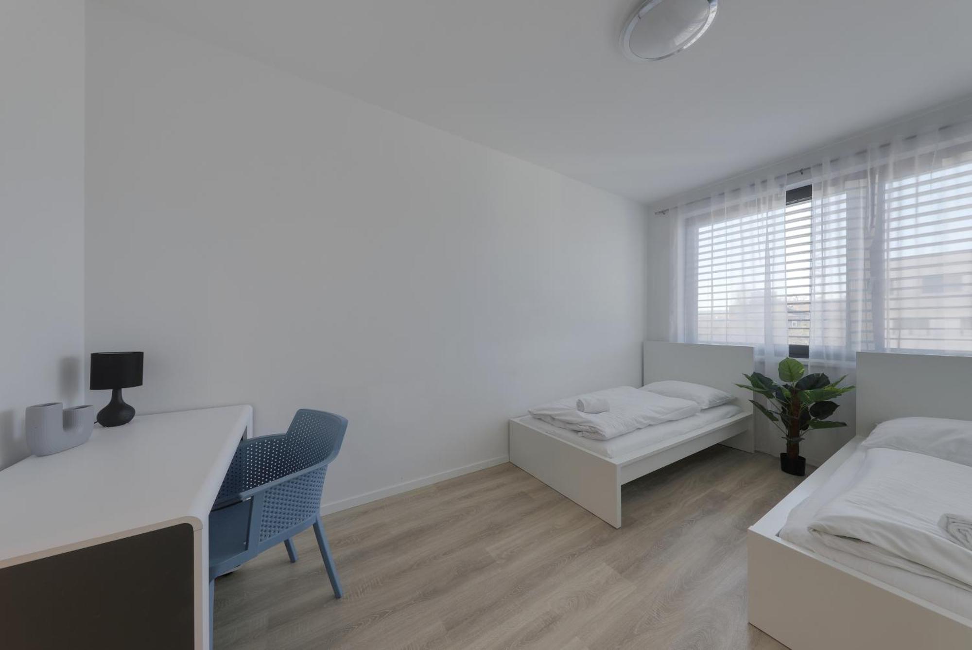 Bazova Apartment With Free Parking Братислава Екстер'єр фото
