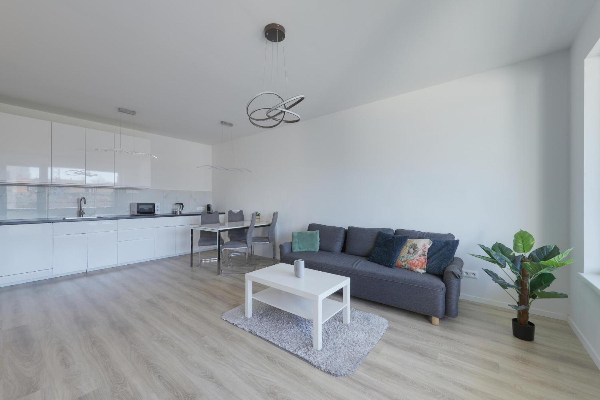 Bazova Apartment With Free Parking Братислава Екстер'єр фото