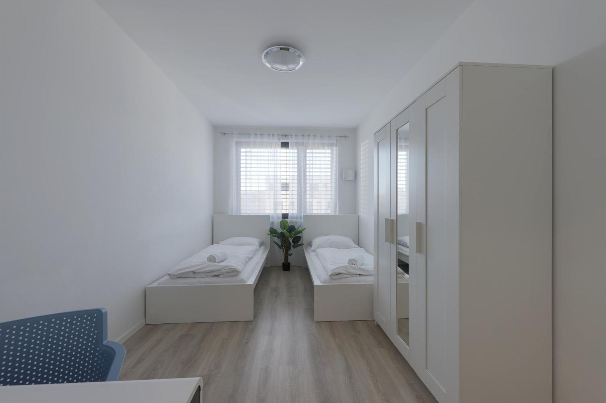 Bazova Apartment With Free Parking Братислава Екстер'єр фото