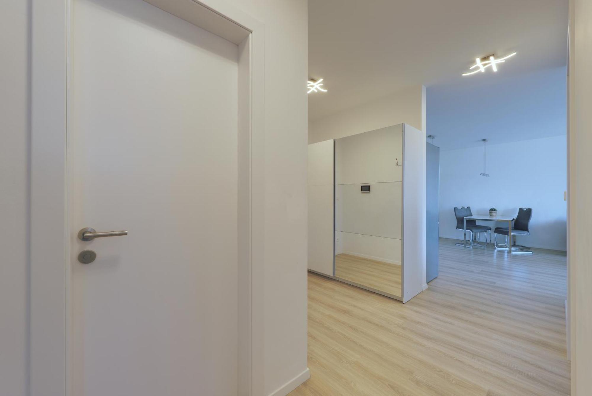 Bazova Apartment With Free Parking Братислава Екстер'єр фото